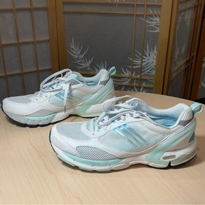 NWT adidas Women's Adizero Tempaya Running Shoes Art NO 078330 White Blue Size 9